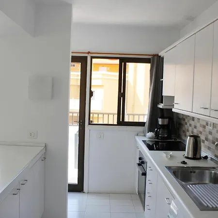 Appartement 3 Bedroom Penthouse *