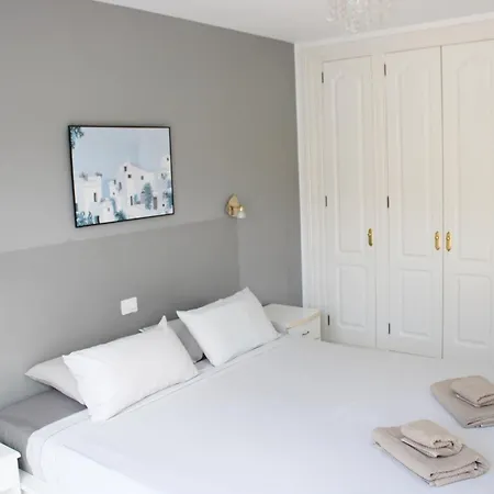 3 Bedroom Penthouse *